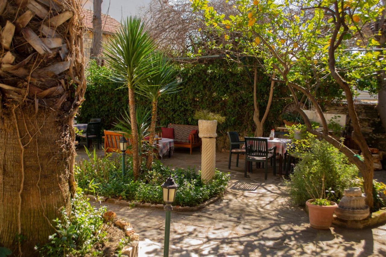 Begonville Pansiyon Side Exterior foto