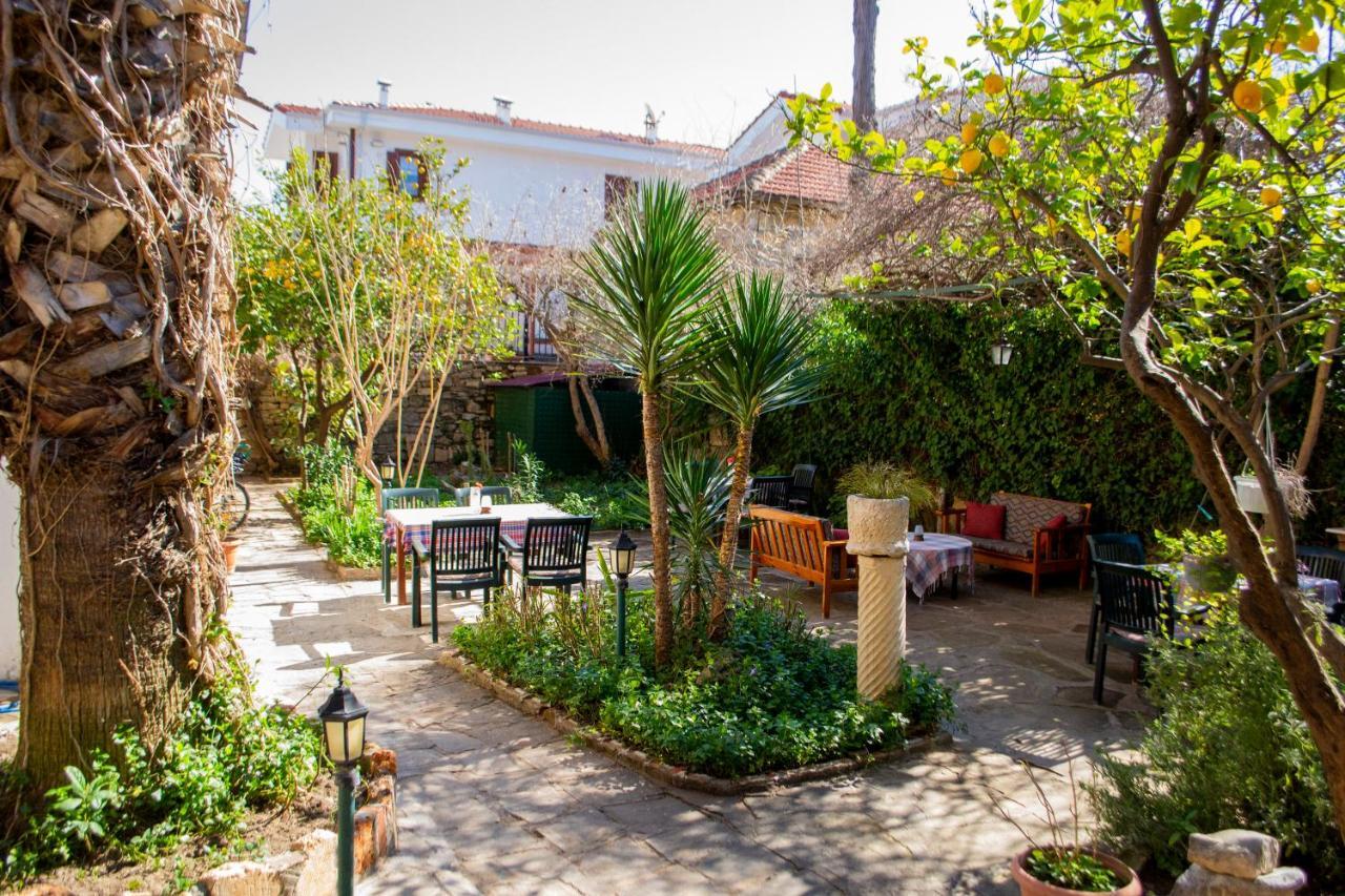 Begonville Pansiyon Side Exterior foto