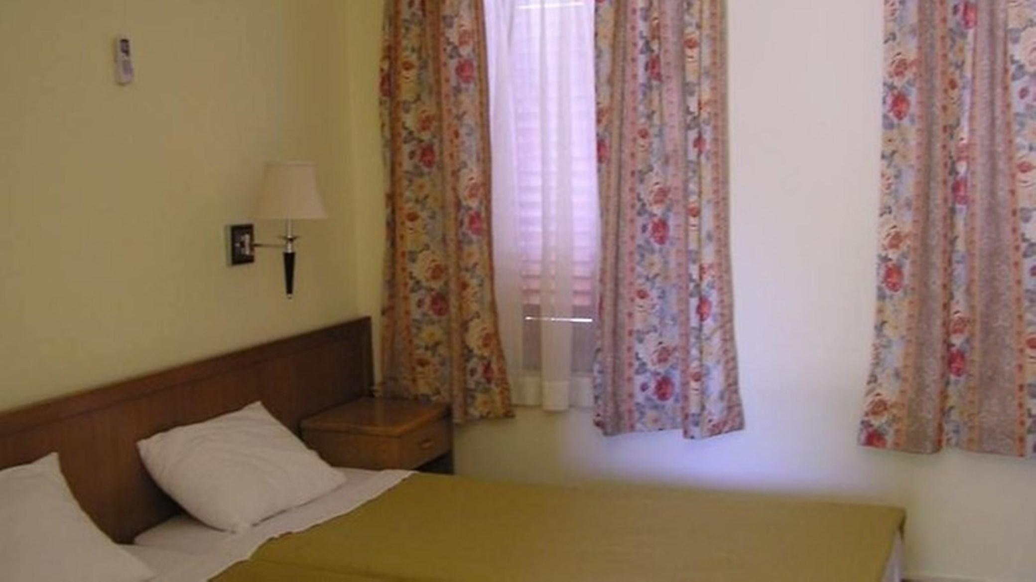 Begonville Pansiyon Side Exterior foto