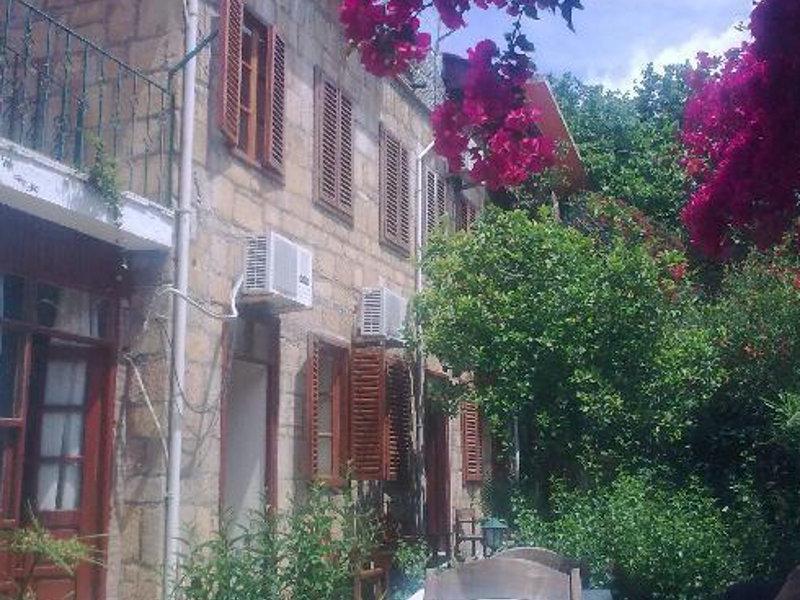 Begonville Pansiyon Side Exterior foto